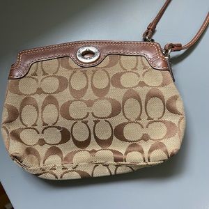 Coach wristlet - REAL